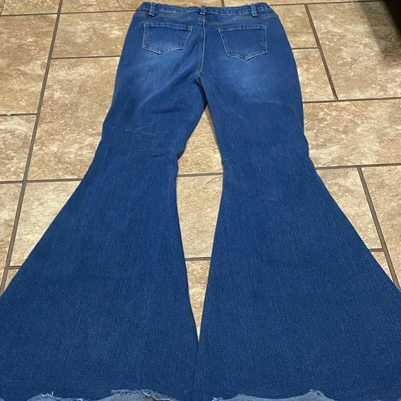Dark Blue Distressed Flare Size 26-28 Jeans - Picture 2 of 11